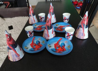 Set 10 farfurii Spiderman, 18 cm - imagine 2
