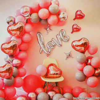 Set arcada baloane in nuante de roz, gri, banner litere Love, inimioare, stelute si accesorii