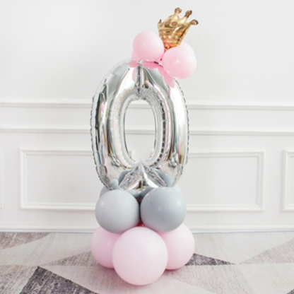 Set aranjament bundle 14 baloane cu Coronita si Cifra argintie - imagine 2
